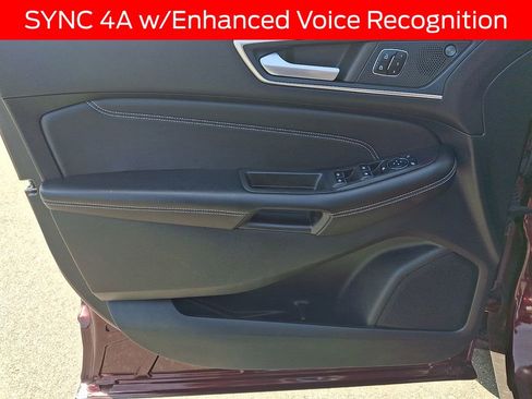 Used 2023 Ford Edge Titanium AWD/4WD image 12