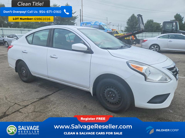 Used 2019 Nissan Versa SV FWD image 5