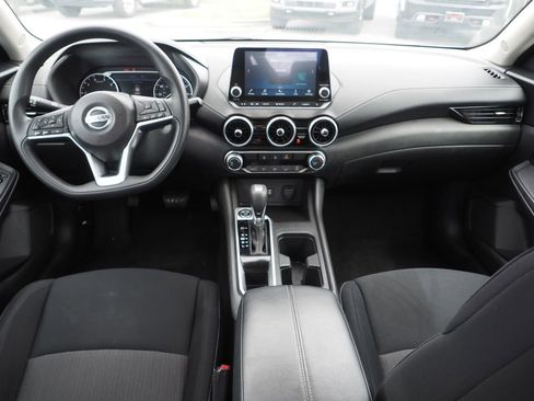 Used 2023 Nissan Sentra SV FWD image 17