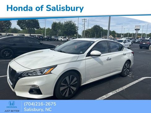 Used 2019 Nissan Altima 2.5 SV FWD image 1