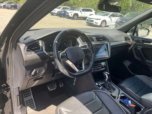 Used 2024 Volkswagen Tiguan SEL R-Line AWD/4WD image 7