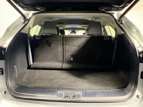 Used 2023 Toyota Highlander Limited image 34