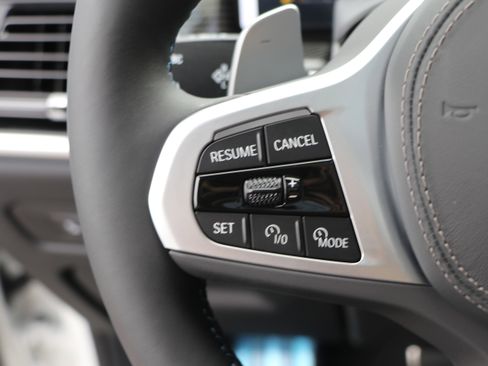 New 2026 BMW X5 M60i image 18