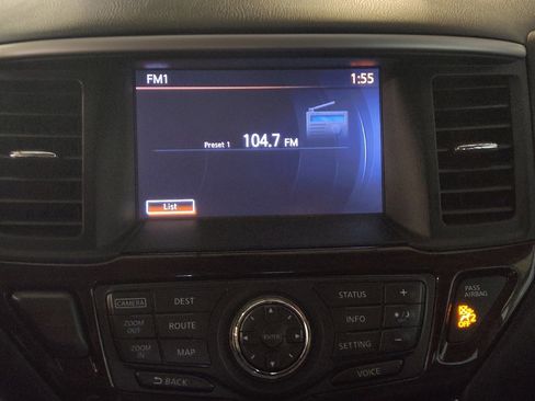 Used 2015 Nissan Pathfinder SL w/ SL Tech Package FWD image 25