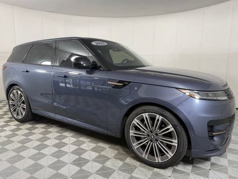 Used 2025 Land Rover Range Rover Sport Dynamic SE AWD/4WD image 8
