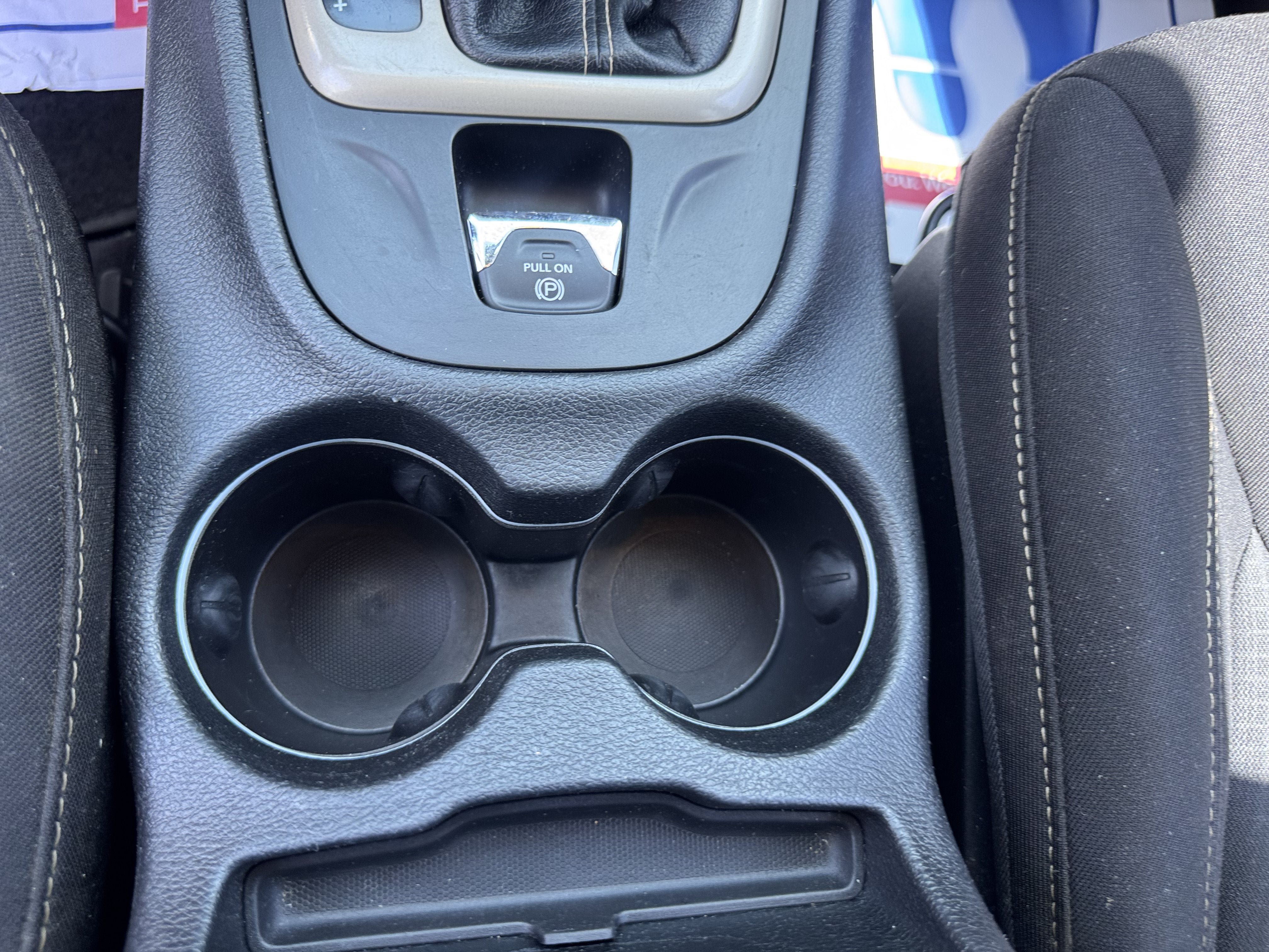 Used 2017 Jeep Cherokee Latitude FWD image 29