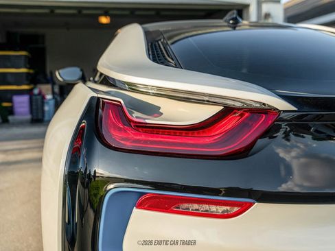 Used 2016 BMW i8 image 60