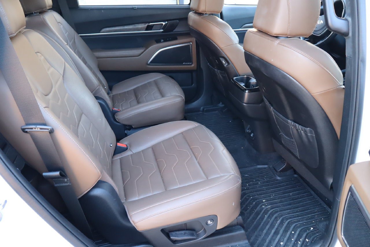 Used 2021 Kia Telluride SX w/ SX Prestige Package AWD/4WD image 18