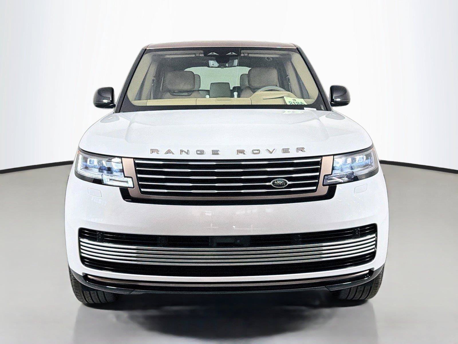 New 2027 Land Rover Range Rover SV AWD/4WD image 2