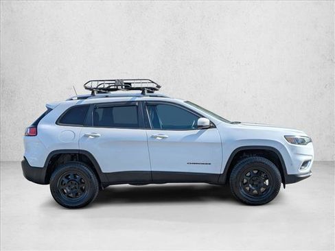 Used 2019 Jeep Cherokee Limited w/ Luxury Group image 4