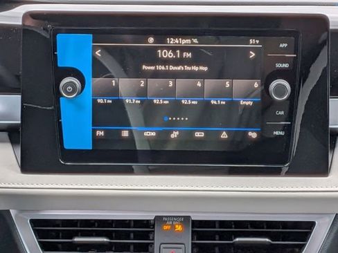 New 2026 Volkswagen Taos SE image 19