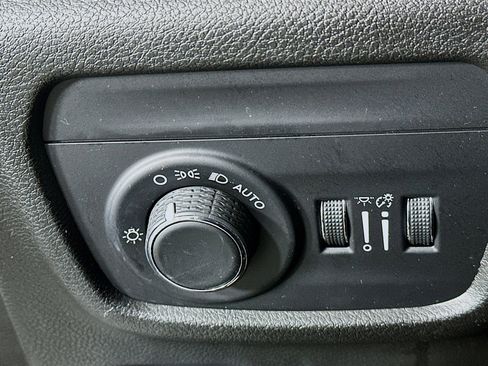 Used 2023 Jeep Grand Cherokee Laredo w/ Trailer Tow Prep Group (B) image 16