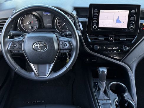 Used 2024 Toyota Camry SE image 11