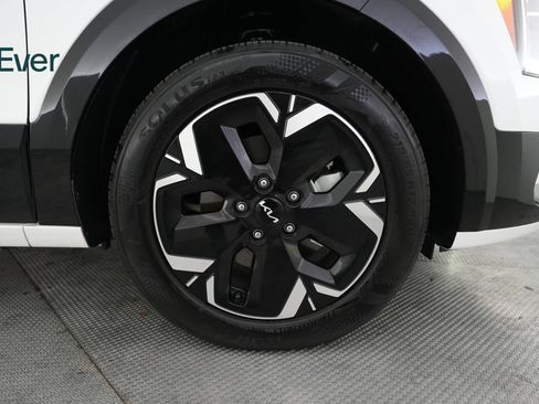 Used 2024 Kia Niro Wind FWD image 20