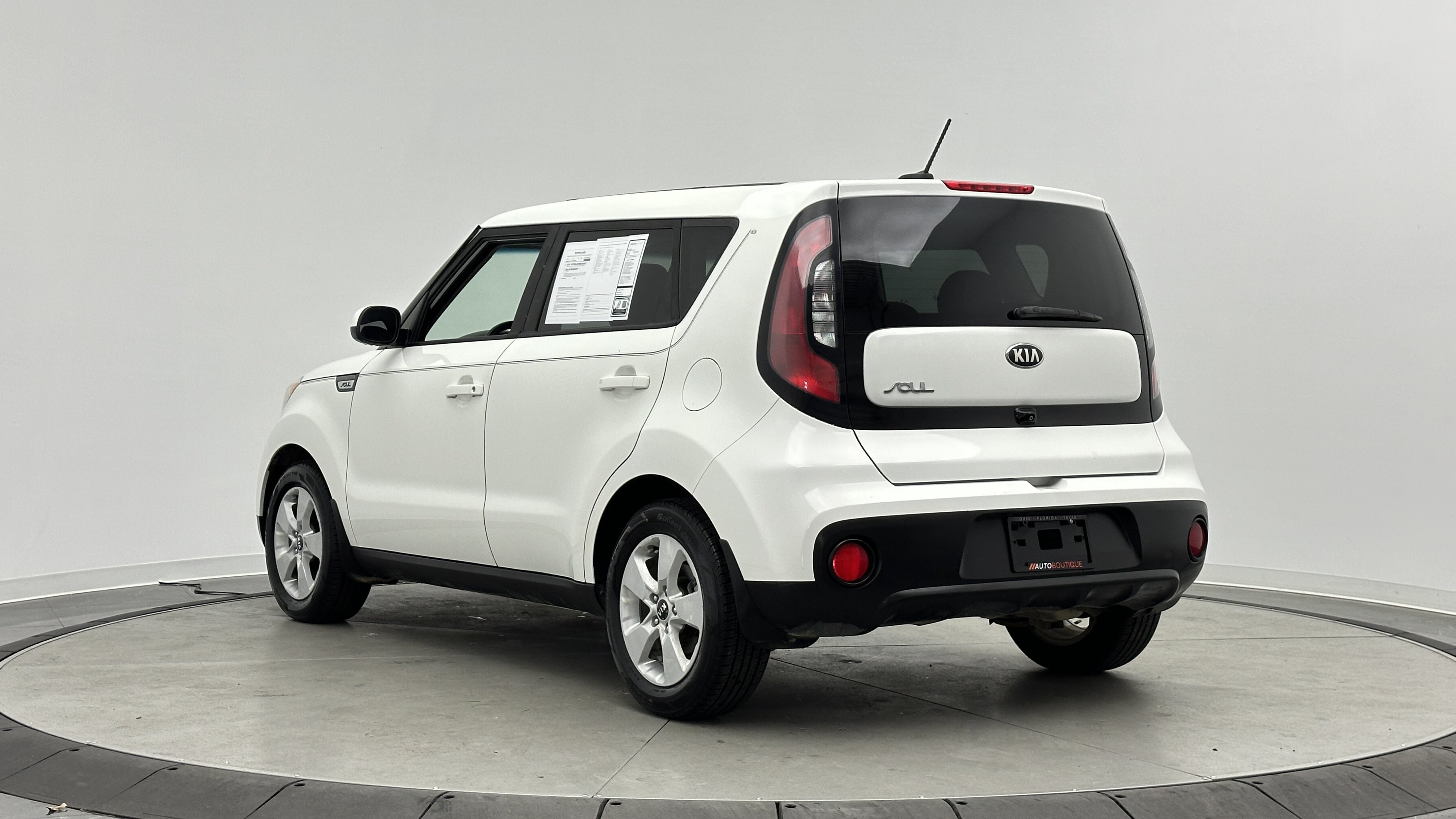 Used 2019 Kia Soul FWD image 5