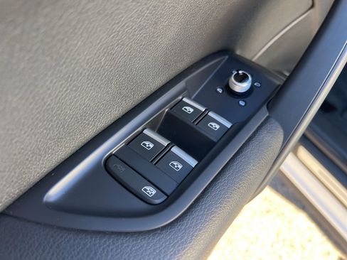 Used 2018 Audi Q5 2.0T Premium Plus w/ Premium Plus Package image 13