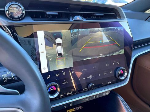 Used 2023 Lexus RZ 450e Premium image 25