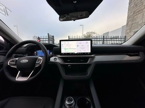 New 2026 Ford Explorer Active w/ Active Comfort Package image 47