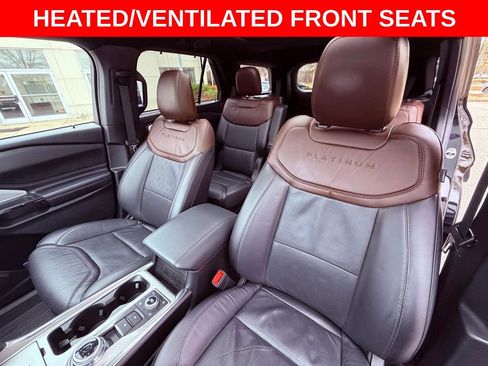 Used 2022 Ford Explorer Platinum w/ Equipment Group 601A image 13