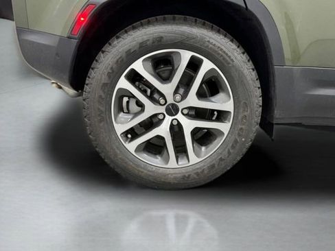 New 2026 Land Rover Defender 110 S AWD/4WD image 33