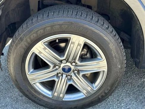 Used 2015 Ford F150 Lariat AWD/4WD image 18