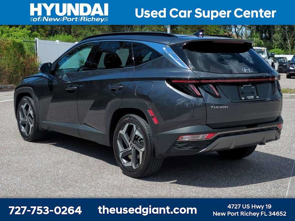Certified 2022 Hyundai Tucson Limited w/ Cargo Package FWD image 3