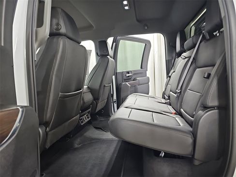 Certified 2021 GMC Sierra 2500 SLT w/ X31 Off-Road Package image 17