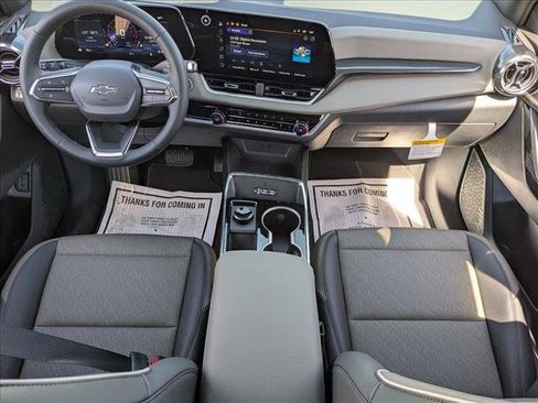 New 2026 Chevrolet Equinox LT w/ Convenience Package II image 14