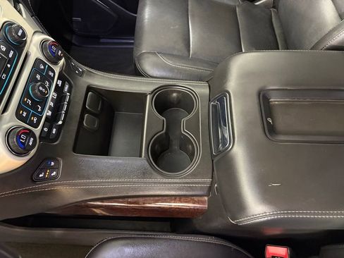 Used 2018 GMC Yukon SLT w/ Open Road Package image 36