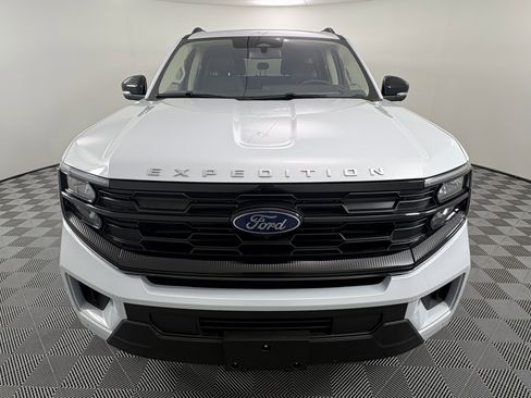 Used 2025 Ford Expedition Max Active AWD/4WD image 8