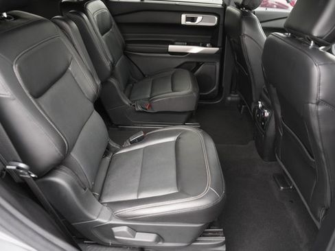 Certified 2022 Ford Explorer Limited w/ Equipment Group 301A image 15