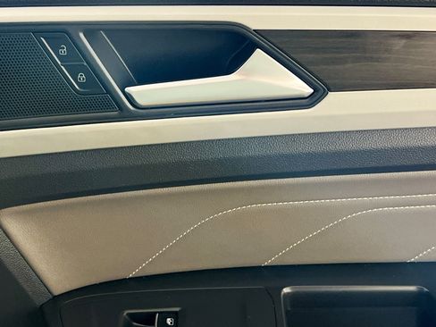 Used 2022 Volkswagen Atlas SE image 32