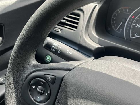 Used 2015 Honda CR-V LX image 43