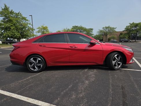 Used 2022 Hyundai Elantra Limited w/ Cargo Package FWD image 25