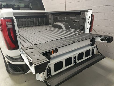 New 2026 GMC Sierra 2500 Denali w/ Denali Reserve Package AWD/4WD image 21