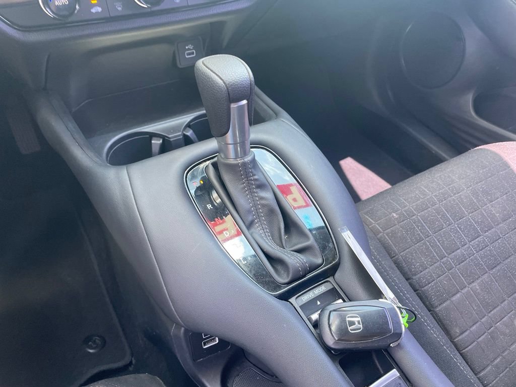 Used 2023 Honda HR-V LX image 18