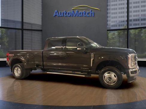 Used 2024 Ford F350 Lariat image 14