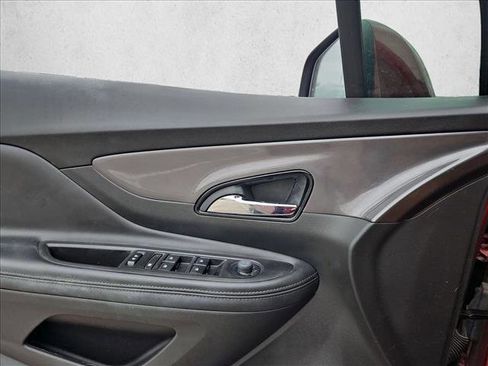 Used 2022 Buick Encore Preferred w/ Safety Package image 17