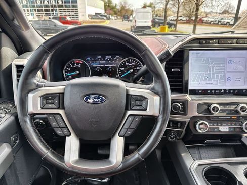 Used 2022 Ford F450 Platinum w/ FX4 Off-Road Package image 29