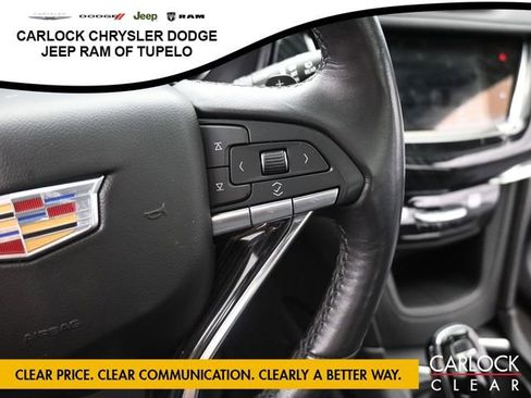 Used 2023 Cadillac XT6 Premium Luxury image 17