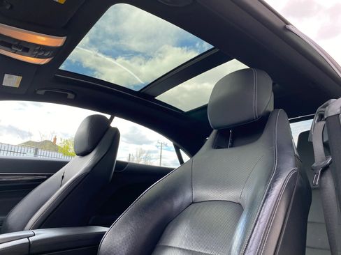 Used 2016 Mercedes-Benz E 400 4MATIC Coupe image 24