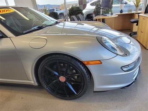 Used 2006 Porsche 911 Carrera 4 image 8