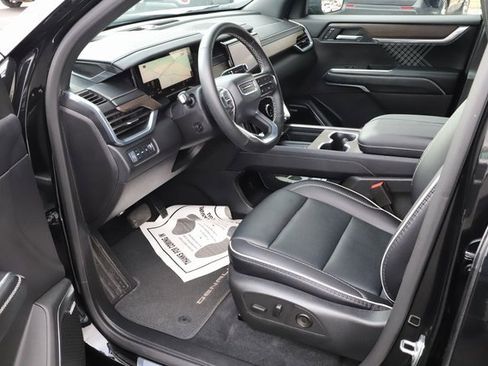 Used 2026 GMC Acadia Denali image 13