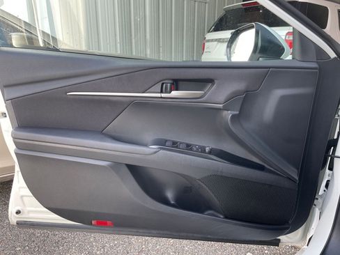 Used 2025 Toyota Camry LE image 20