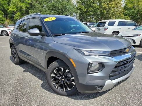 Used 2021 Chevrolet TrailBlazer LT w/ Convenience Package FWD image 8