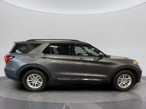 Certified 2025 Ford Explorer Active image 7
