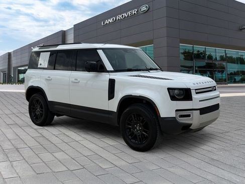 Used 2024 Land Rover Defender 110 S AWD/4WD image 7