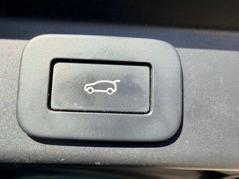 Used 2023 Land Rover Range Rover Sport SE Dynamic AWD/4WD image 24