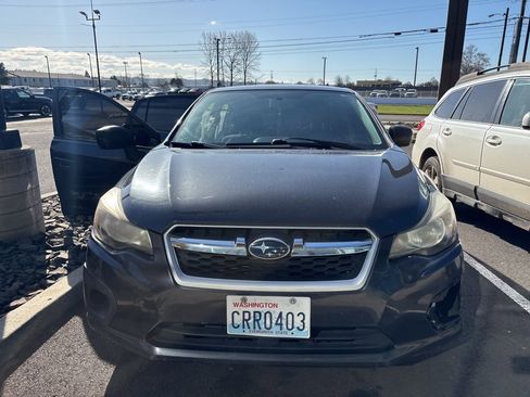 Used 2012 Subaru Impreza 2.0i image 2