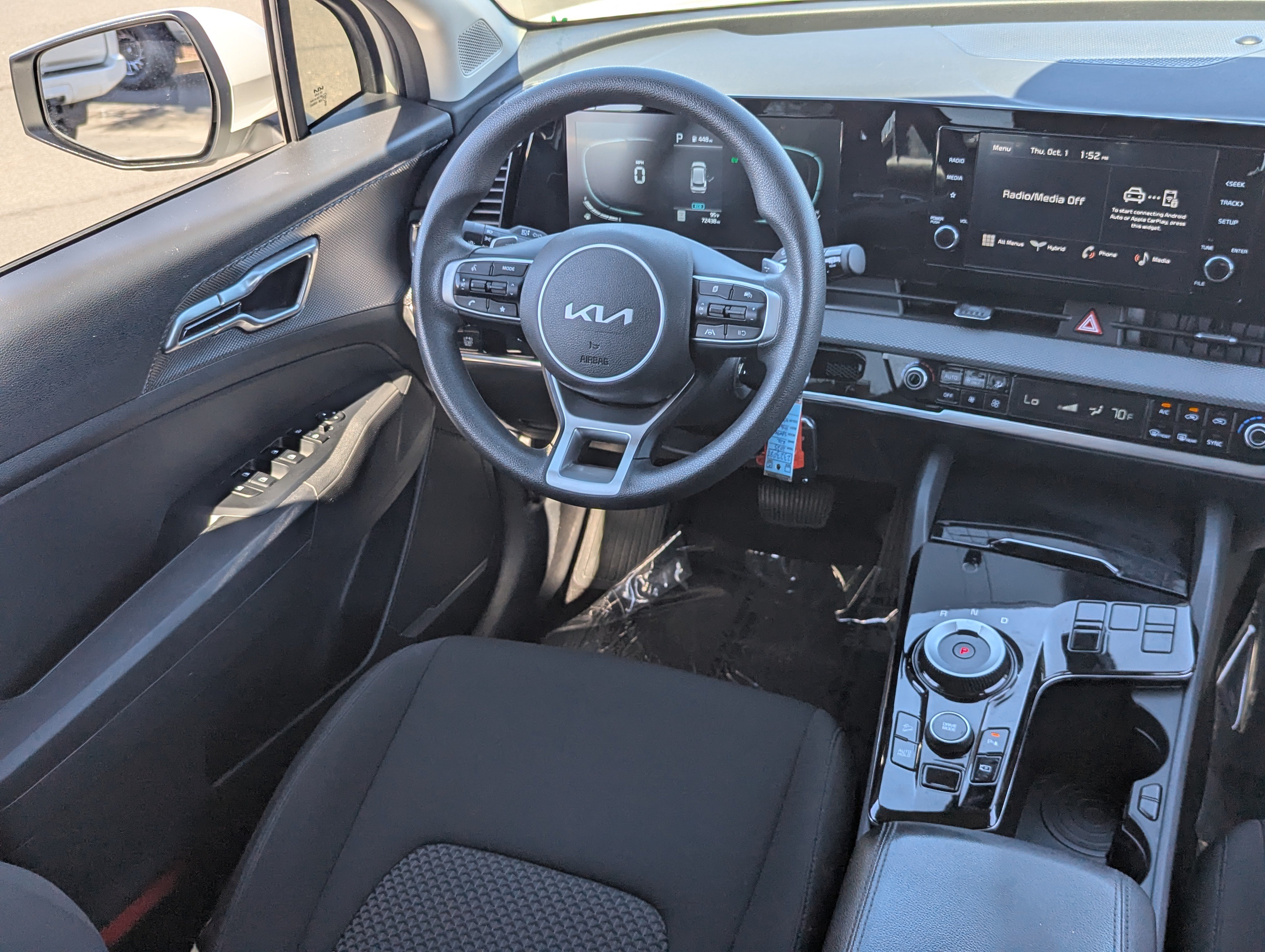 Used 2025 Kia Sportage LX FWD image 15